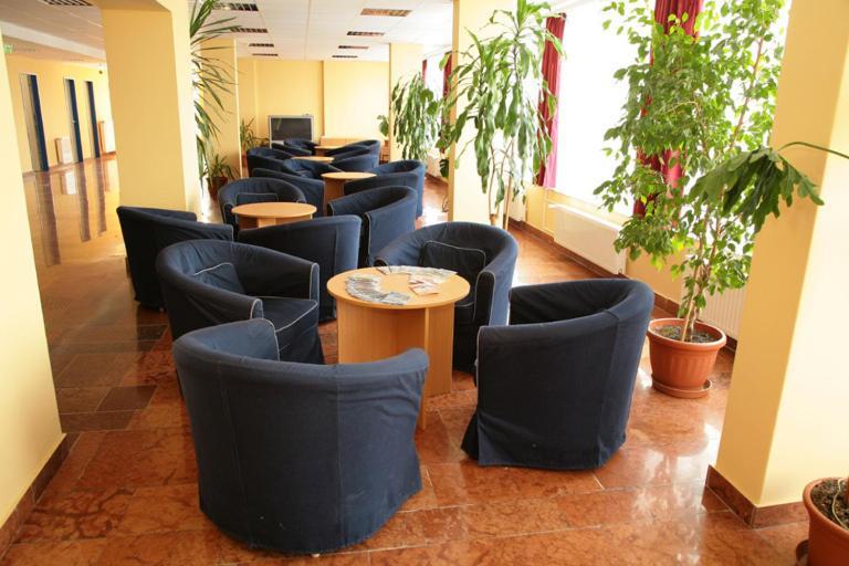 Imola Hostel Έγκερ Εξωτερικό φωτογραφία