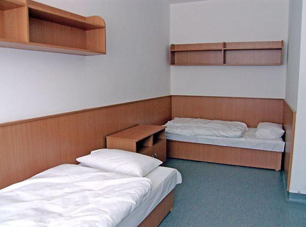 Imola Hostel Έγκερ Εξωτερικό φωτογραφία